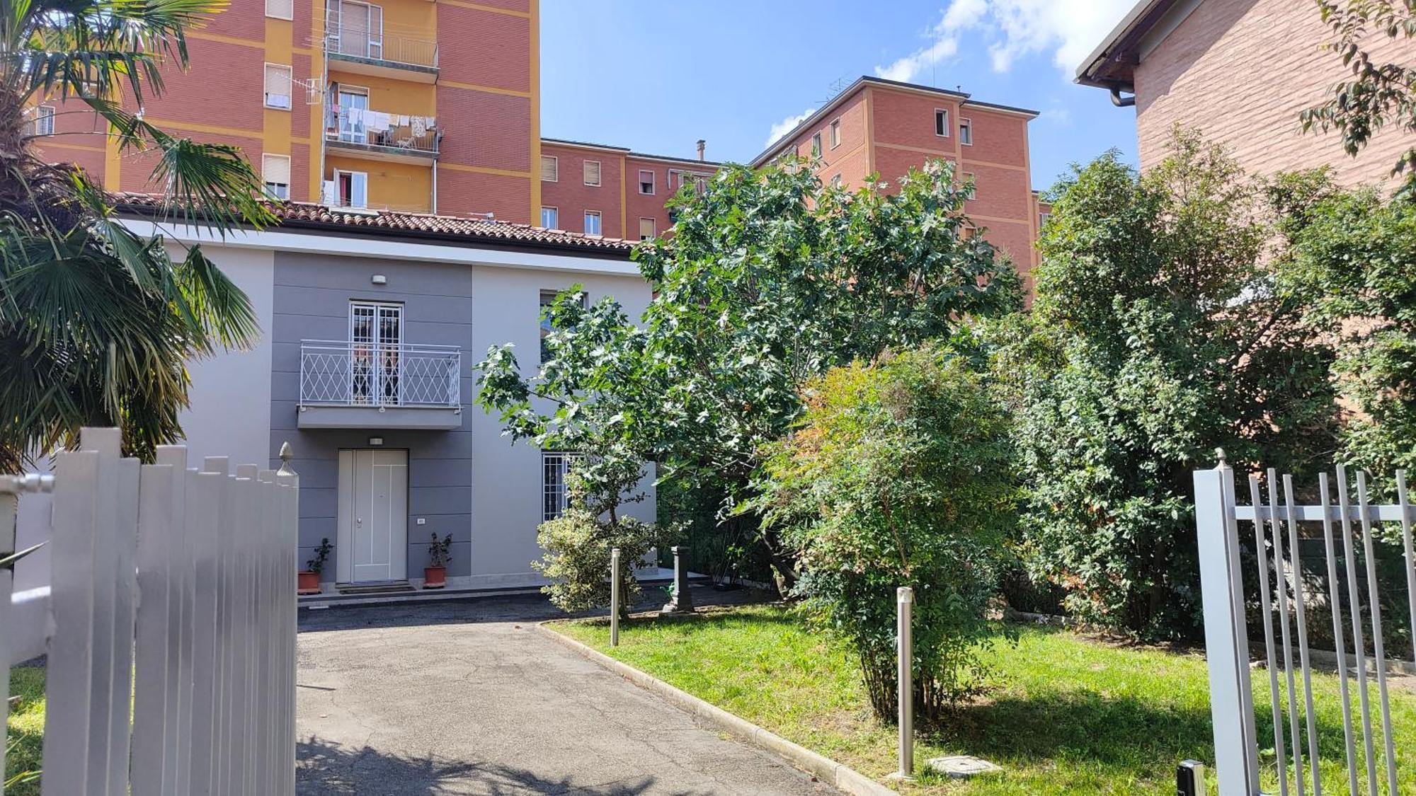 Appartamento Grigio Perla Residenza, casa indipendente con parcheggio privato e giardino Bologna Esterno foto